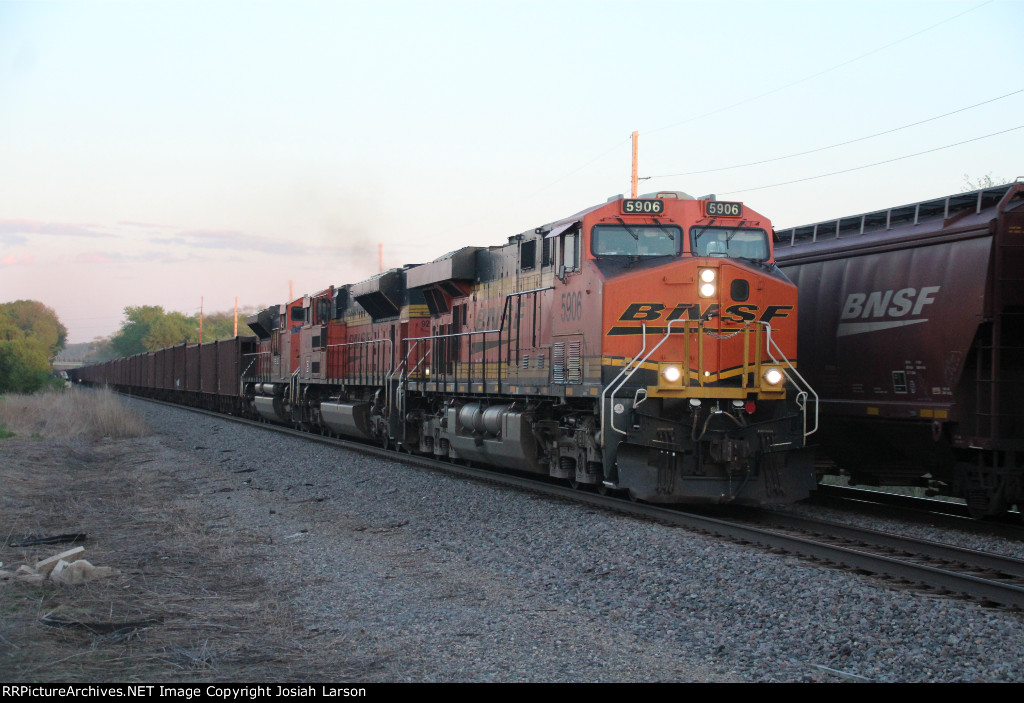 BNSF 5906 West